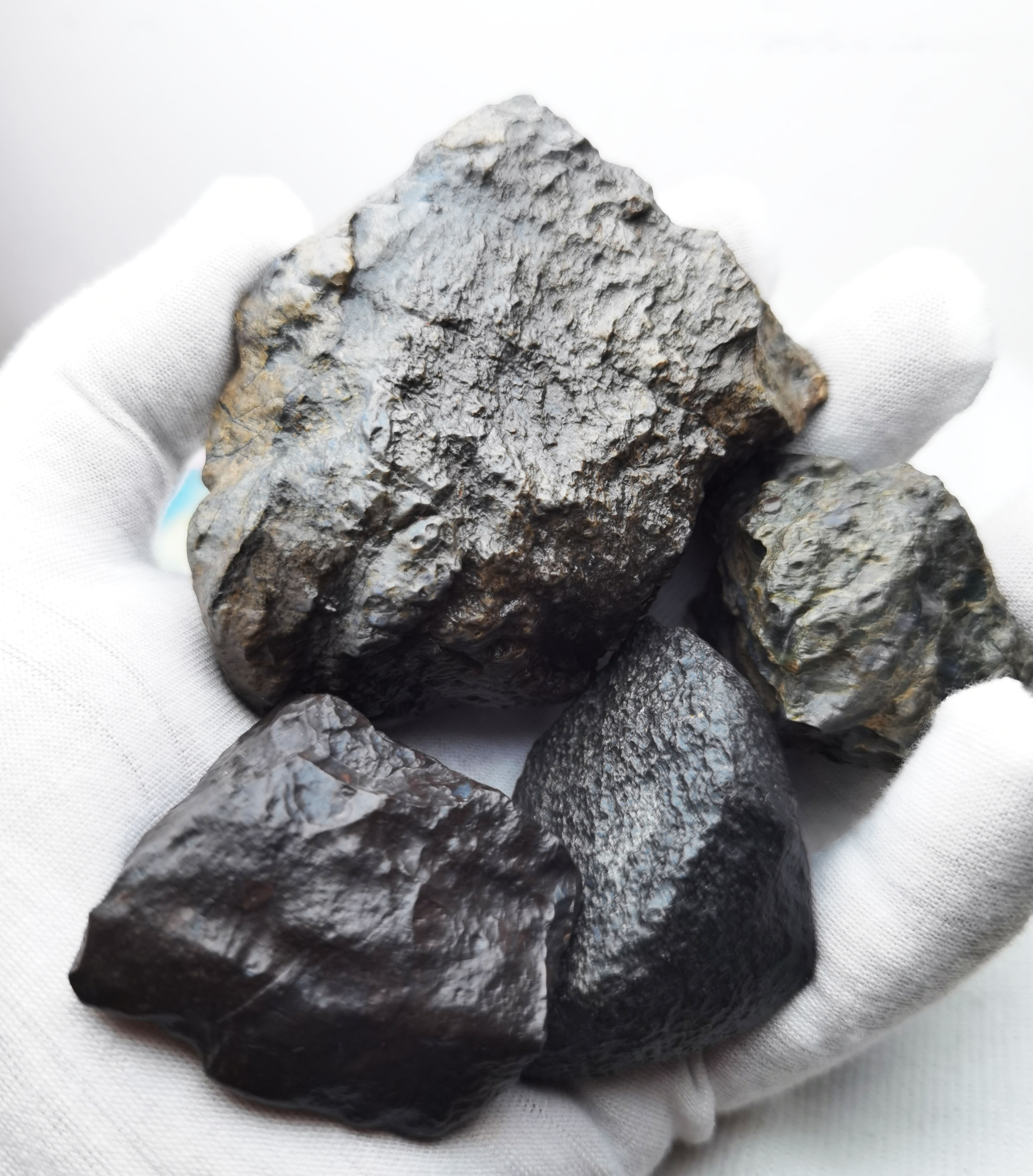 拿在手中，方能展现大小